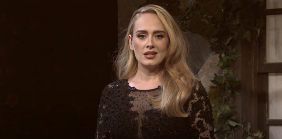 Adele arată demențial în prima sa apariție TV, după ce a slăbit 50 de kg