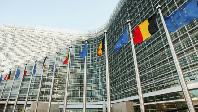 Bruxellesul atrage atenţia că boicotul produselor franceze „va îndepărta şi mai mult Turcia de UE“