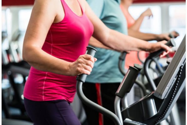 Cum să arzi 500 de calorii în 30 de minute