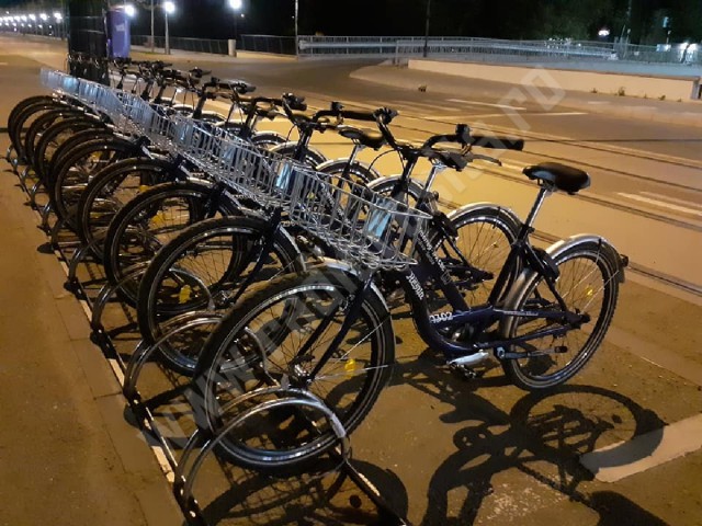 Cameră: Clădirile de utilitate publică, pieţele, autogările - obligate să aibă structuri pentru parcarea bicicletelor