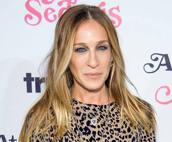 Sarah Jessica Parker, mândră de riduri și de celulită. Le-a etalat într-o ședință foto