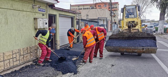 Continuă reabilitarea infrastructurii pietonale în zonele rezidențiale