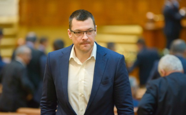 Proiect de lege privind acordarea „Voucherelor de lectură“, depus la Camera Deputaţilor de Ovidiu Raeţchi