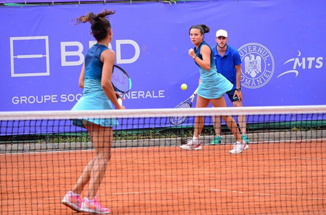 Tenis: Jaqueline Cristian şi Gabriela Ruse au câştigat titlul în proba de dublu a turneului ITF de la Istanbul