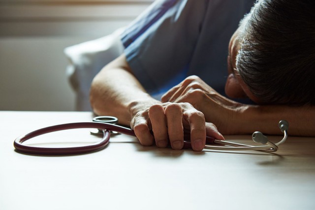 Riscul de burnout în timpul perioadelor stresante
