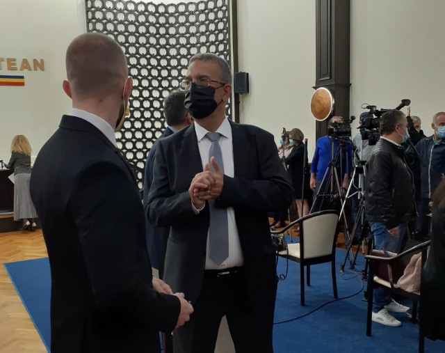 VERGIL CHIȚAC a PRELUAT funcția de PRIMAR, în prezența lui ORBAN!