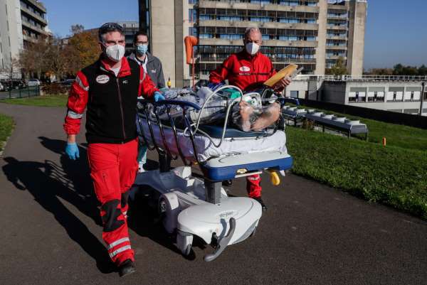 Coronavirus - Belgia: Aproape 1.000 de pacienţi transferaţi de la spitale care şi-au atins limita