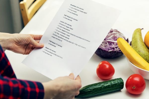 Regimul pentru femeile cu ovare polichistice: alimente permise și interzise