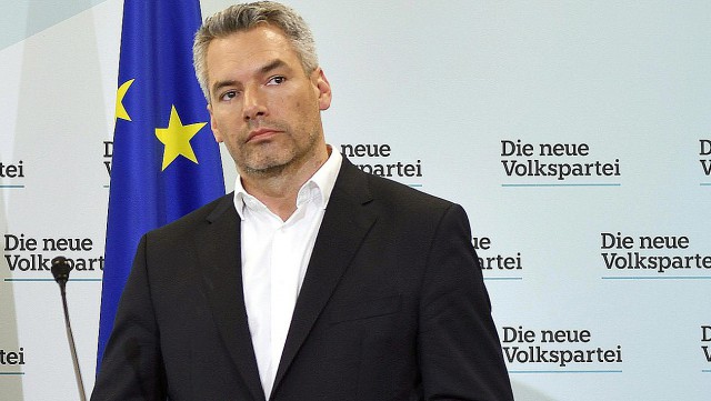 Austria: Poliţia a efectuat 14 arestări în legătură cu atacurile teroriste din Viena