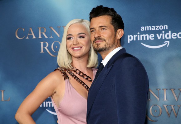 Katy Perry, transformată de sarcină. Nu-și ascunde formele și radiază. Cum a fost surprinsă de ziua ei