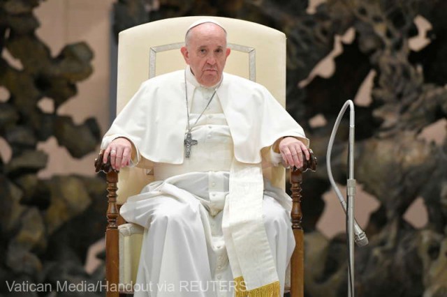 Papa Francisc cere ca tensiunile din Ucraina să se rezolve prin dialog