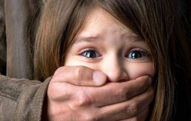 Trafic de copii: Aproape 400 de persoane au fost arestate în raiduri ale Europol în mai multe ţări europene