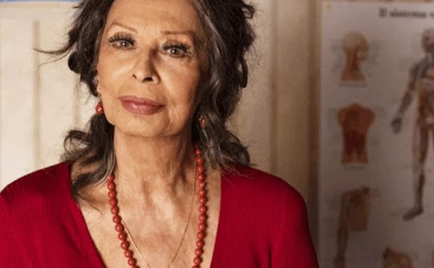 Sophia Loren infirmă zvonurile şi dezvăluie că actorul Cary Grant nu a cerut-o niciodată în căsătorie