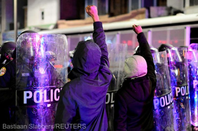 SUA: Restricţii de circulaţie la Philadelphia, după două nopţi de violenţe