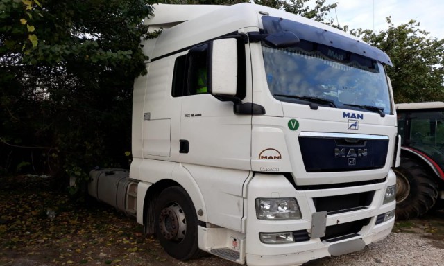 Cap tractor căutat de autorităţile din Franța, descoperit la Ostrov