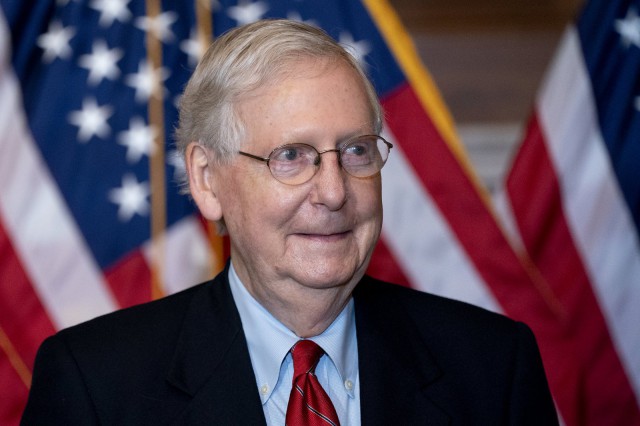 Mitch McConnell susţine 