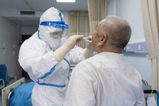 Coronavirus: Cea mai puternică izbucnire a epidemiei în China din martie 2020
