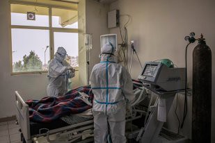 20 de români au murit, în numai 24 de ore, de COVID-19: Numărul de noi cazuri este în scădere