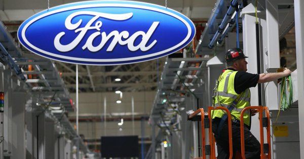 Ford ar putea să îşi producă propriile sale baterii pentru automobilele electrice