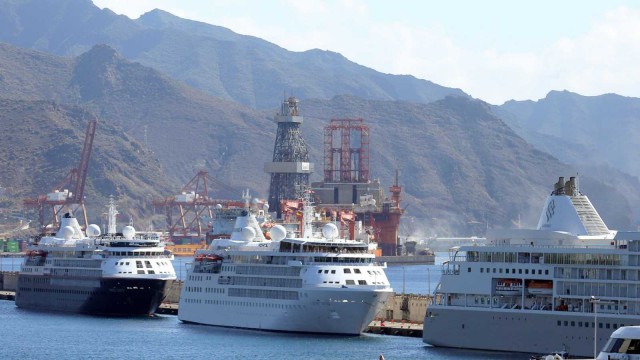 Nave de croazieră noi în valoare de miliarde de dolari nu au unde să meargă