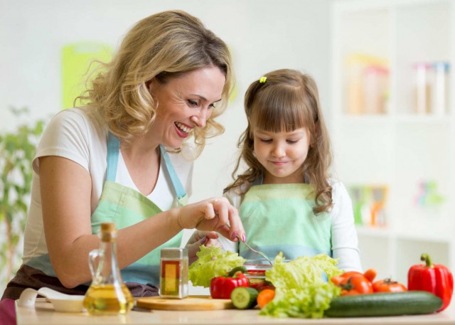 Alimente care cresc imunitatea la copii: ce e bine să mănânce în sezonul rece