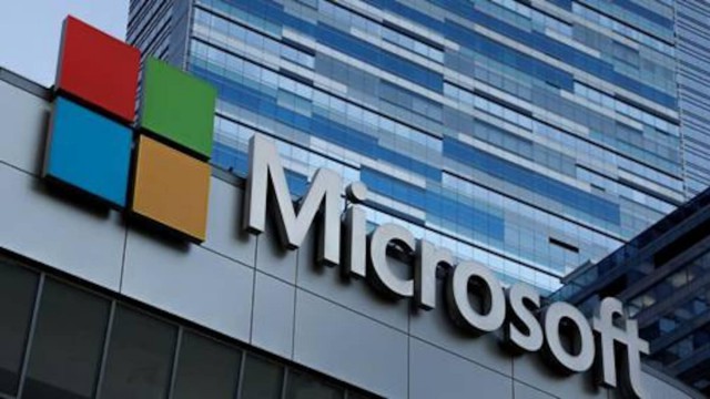 Microsoft: Hackeri ruşi şi nord-coreeni au luat la ţintă producători de vaccinuri împotriva COVID-19