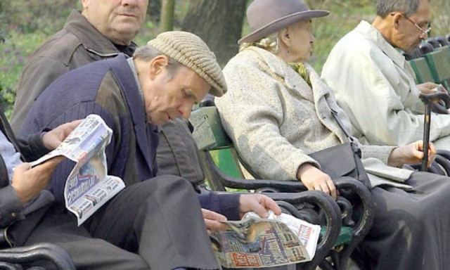 CNPP: Numărul pensionarilor care au primit indemnizaţie socială a crescut uşor în septembrie