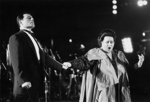 Relaţia specială dintre Freddie Mercury şi Monserrat Caballe. Ce confesiuni cutremurătoare i-a făcut solistul