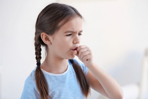 Tusea seacă la copii: cele mai frecvente cauze