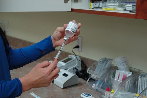 Gheorghiţă: Ar trebui ca în primele 6 luni să putem asigura imunizarea a circa 60-70% din populaţie