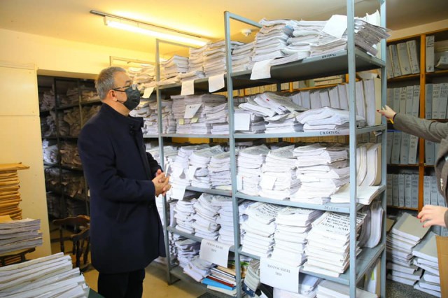 Vergil Chițac, vizită inopinată la Casa Căsătoriilor: Căutăm soluții urgente...