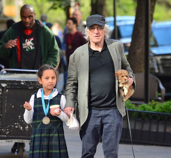 Robert de Niro, păcălit să aibă grijă de un copil despre care a aflat, 10 ani mai târziu, că nu era al lui
