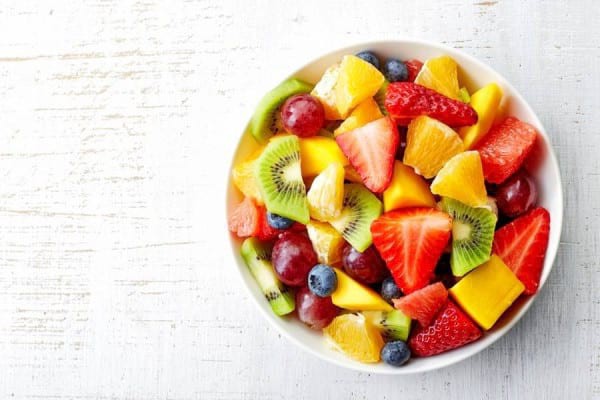 Cum consumi corect fructele când ești la dietă