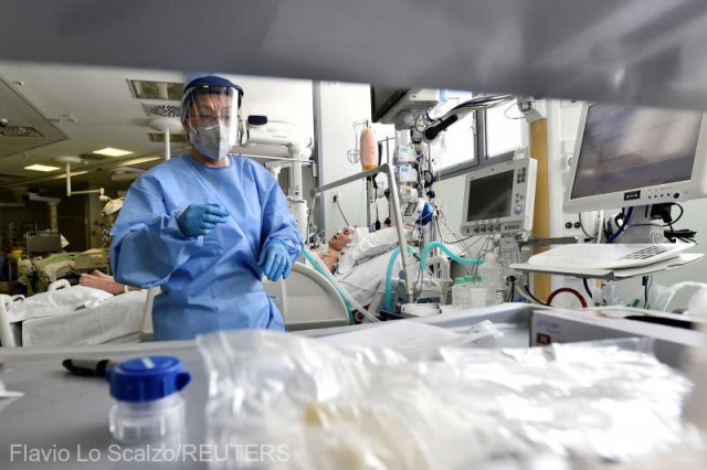 Coronavirus: Italia raportează 28.352 de cazuri noi de infectare şi 827 de decese