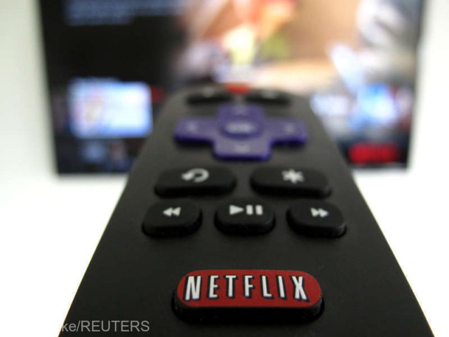 Acţiunile Netflix în cădere liberă după ce platforma a pierdut 200.000 de utilizatori în primul trimestru