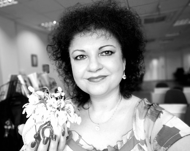 UOC, mesaj de condoleanțe în urma decesului bibliotecarei Mirela Iordan
