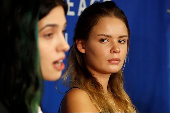 Rusia: Două militante Pussy Riot, amendate pentru o acţiune anti-homofobie