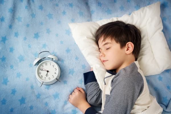 Obiceiurile nesănătoase legate de somn se transpun în note proaste