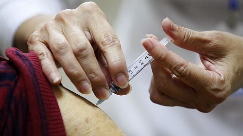 Coronavirus: Rezultate încurajatoare ale vaccinului AstraZeneca în cazul vârstnicilor