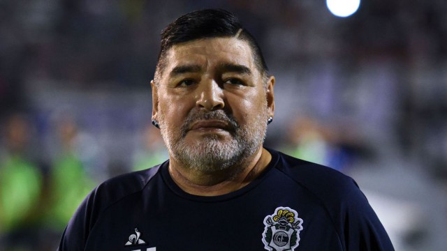 Fotbalul argentinian a comemorat patru ani de la dispariţia lui Maradona