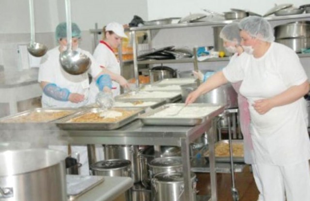 Arimex Comexim oferă pacienţilor meniu de sărbătoare