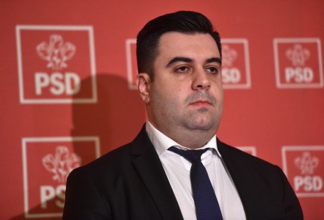 Răzvan Cuc: Klaus Iohannis minte când spune că legea privind redeschiderea pieţelor nu a ajuns la el
