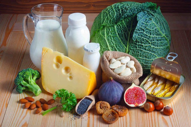 8 alimente care conțin mai mult calciu decât laptele