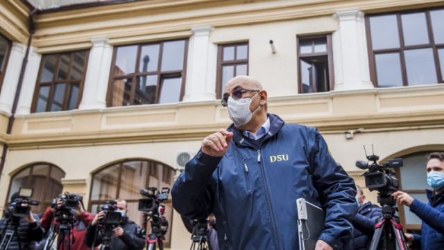 CURTEA SUPREMĂ a DECIS! Purtarea MĂȘTII în spațiile deschise este LEGALĂ