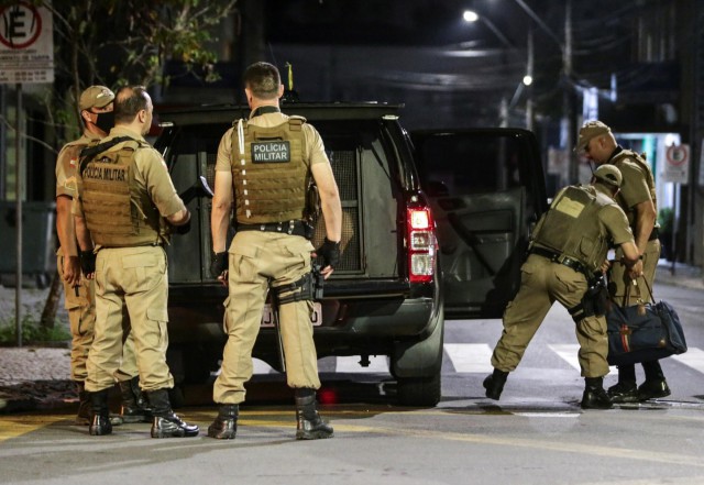 Brazilia: Un nou jaf bancar se încheie cu schimburi de focuri cu poliţia pe străzi