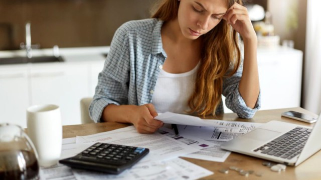 Organizaţia Internaţională a Muncii: Criza provocată de pandemie afectează salariile femeilor
