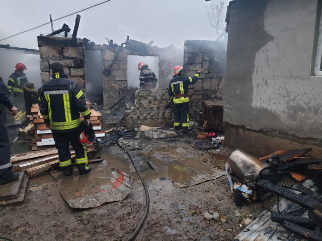 O CASĂ a luat FOC în Agigea