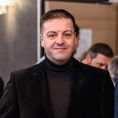 Un VICEPREȘEDINTE al CONSILIULUI JUDEȚEAN își scrie MEMORIILE în fiecare săptămână