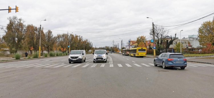 Atenție, șoferi! Se reabilitează carosabilul pe strada Industrială, la intersecția cu bulevardul Aurel Vlaicu