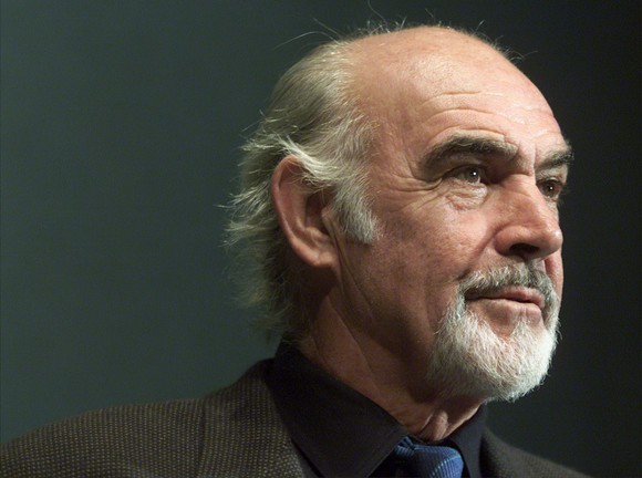 Pistolul folosit de Sean Connery în primul 